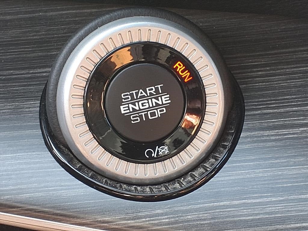 2023 Jeep Wagoneer L Series III