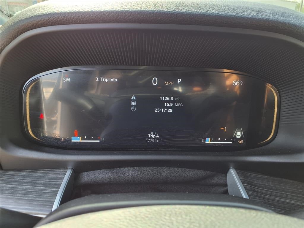 2023 Jeep Wagoneer L Series III