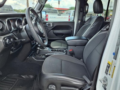 2023 Jeep Gladiator Sport