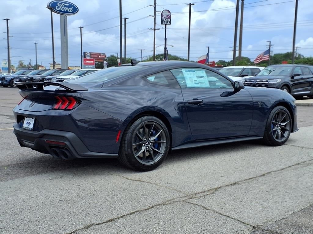 2025 Ford Mustang Dark Horse