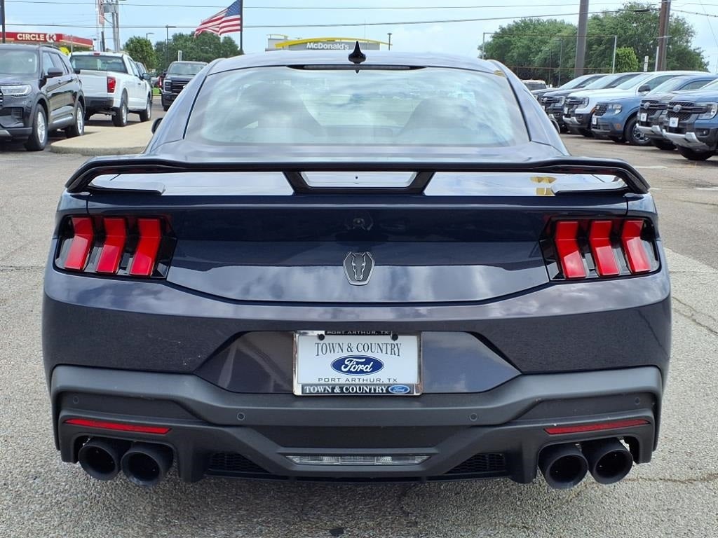 2025 Ford Mustang Dark Horse