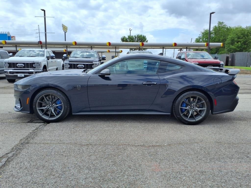 2025 Ford Mustang Dark Horse