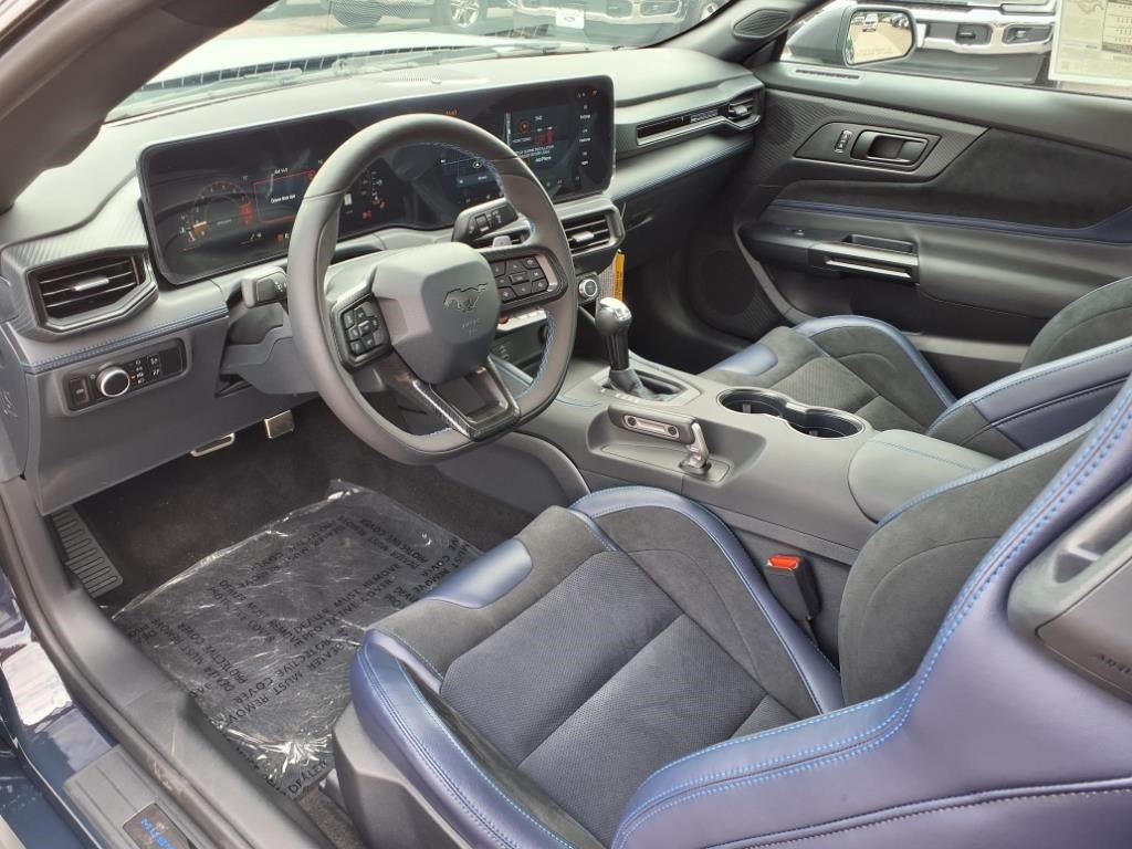 2025 Ford Mustang Dark Horse