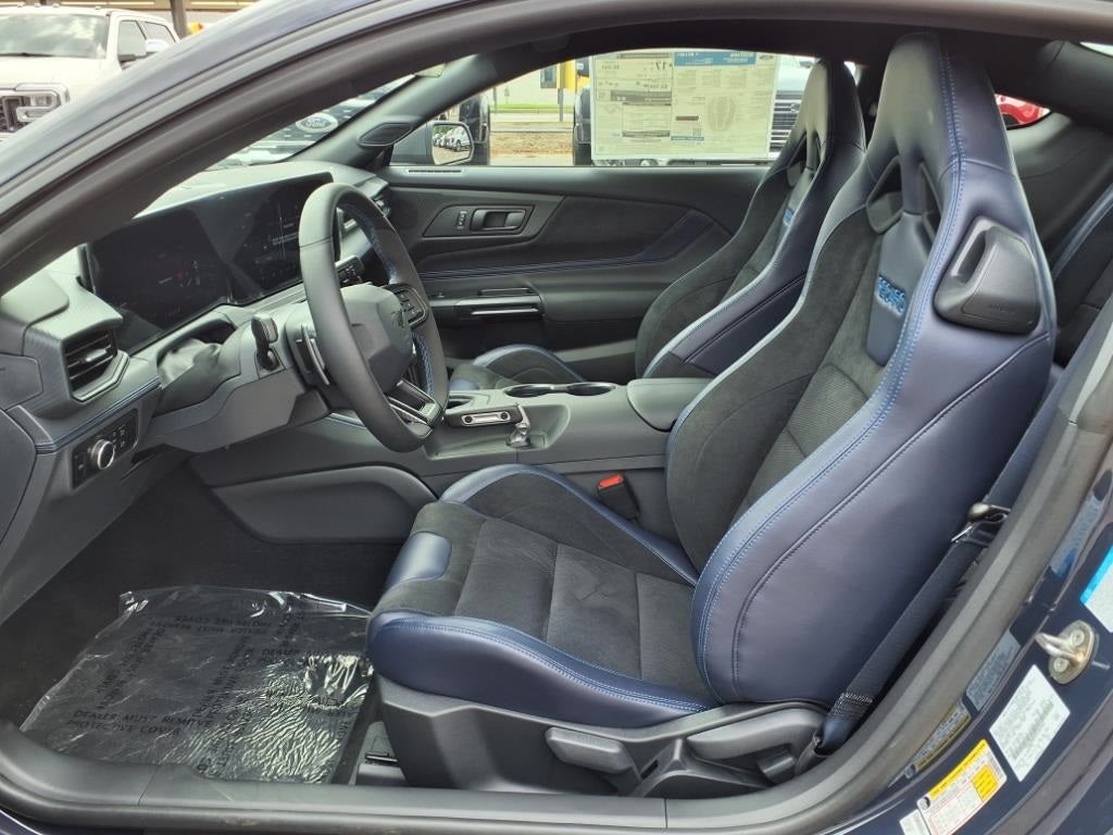 2025 Ford Mustang Dark Horse