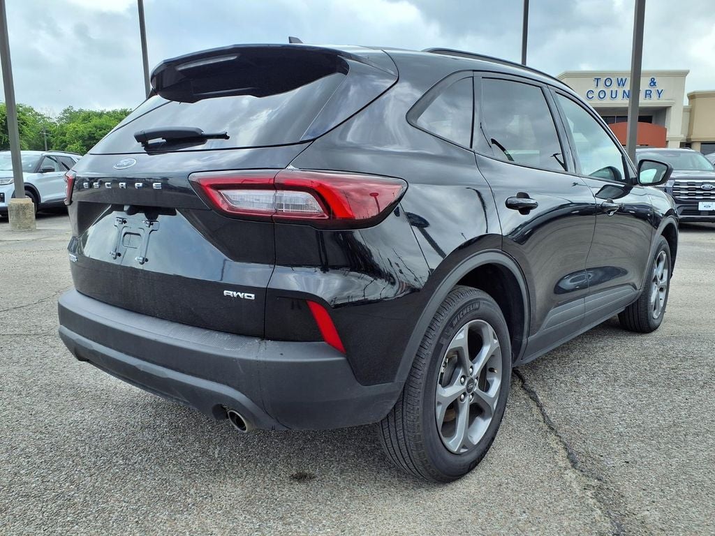 2025 Ford Escape ST-Line