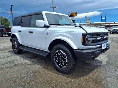 2026 Ford Bronco Outer Banks