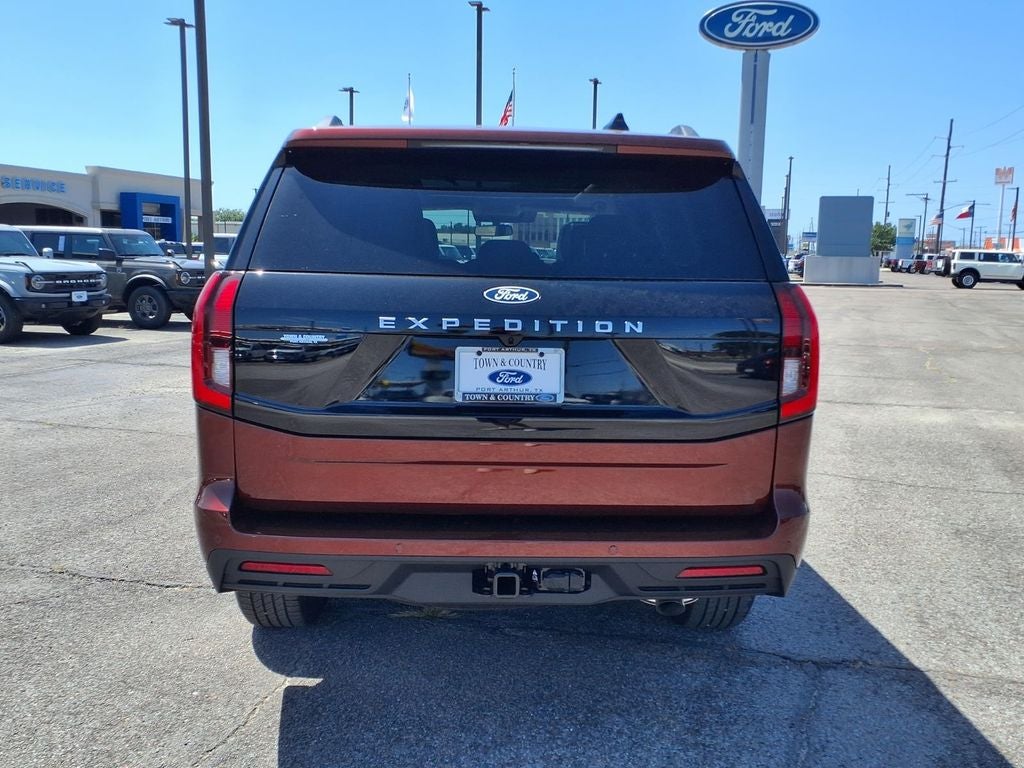2027 Ford Expedition Active