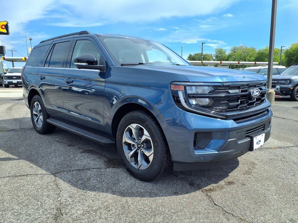 2027 Ford Expedition Active