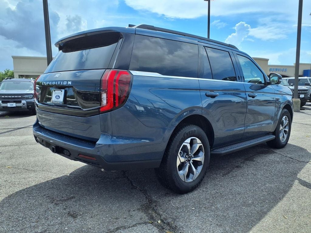 2027 Ford Expedition Active