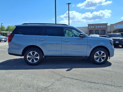 2027 Ford Expedition Active