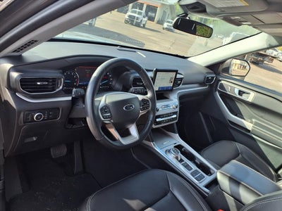 2024 Ford Explorer XLT