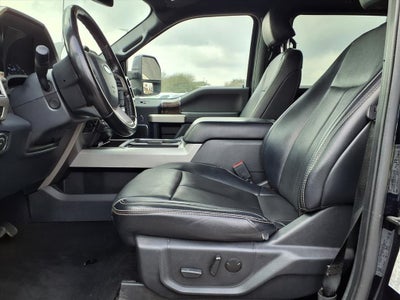 2022 Ford F-250SD Lariat