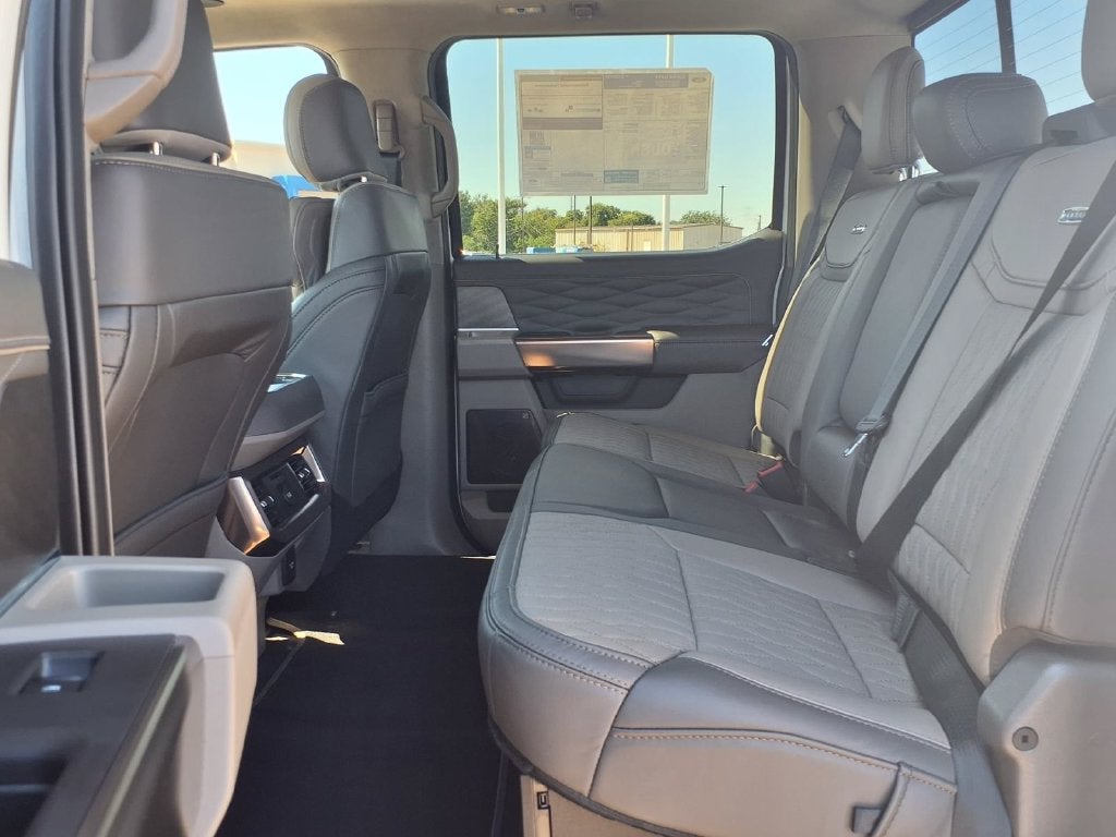 2027 Ford F-250SD Platinum