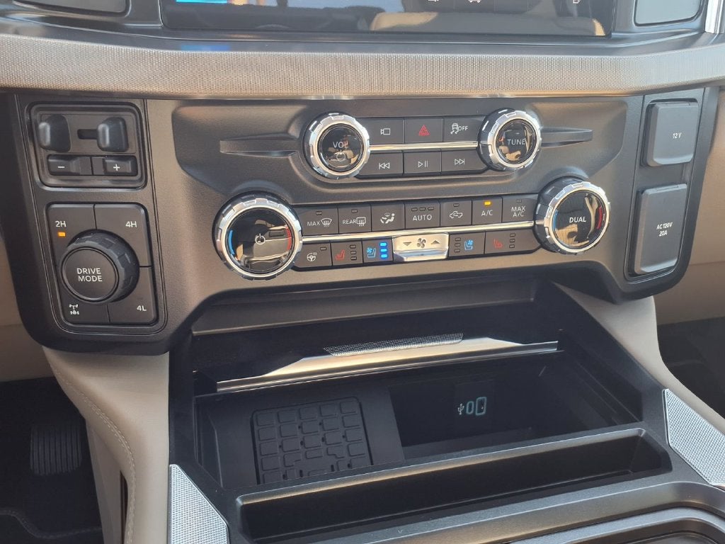2027 Ford F-250SD Platinum