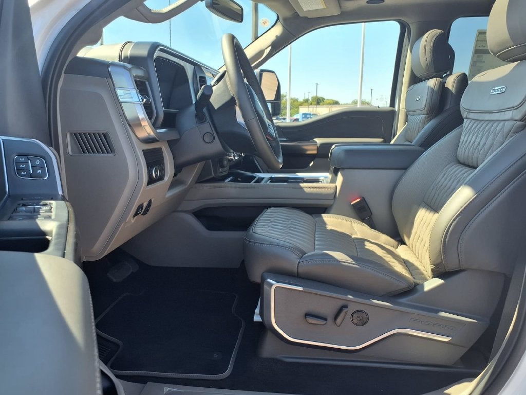 2027 Ford F-250SD Platinum