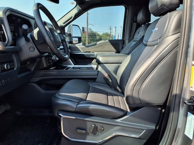 2025 Ford F-250SD Platinum