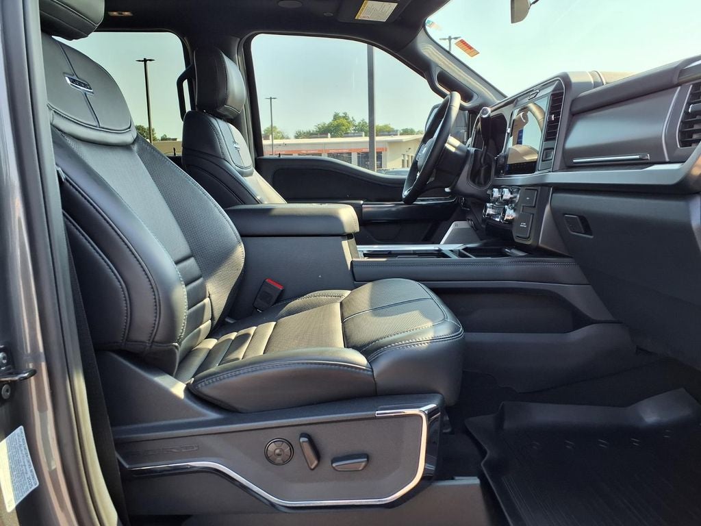 2025 Ford F-250SD Platinum