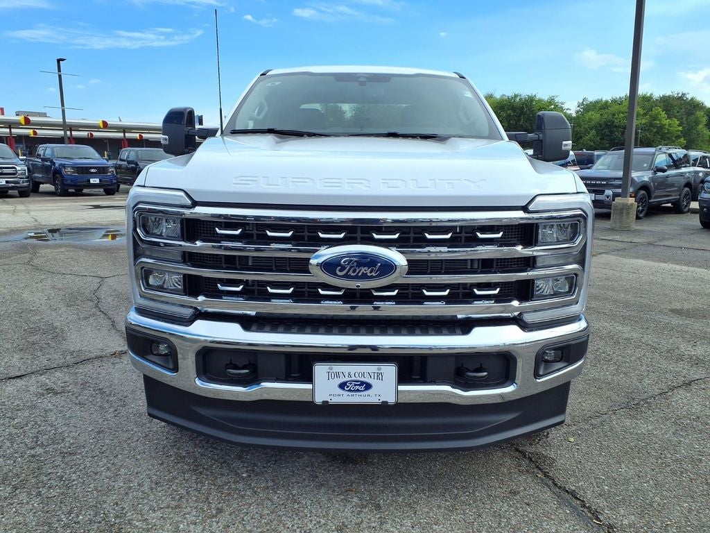 2026 Ford F-350SD Lariat