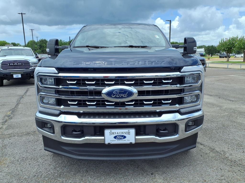 2025 Ford F-350SD Lariat