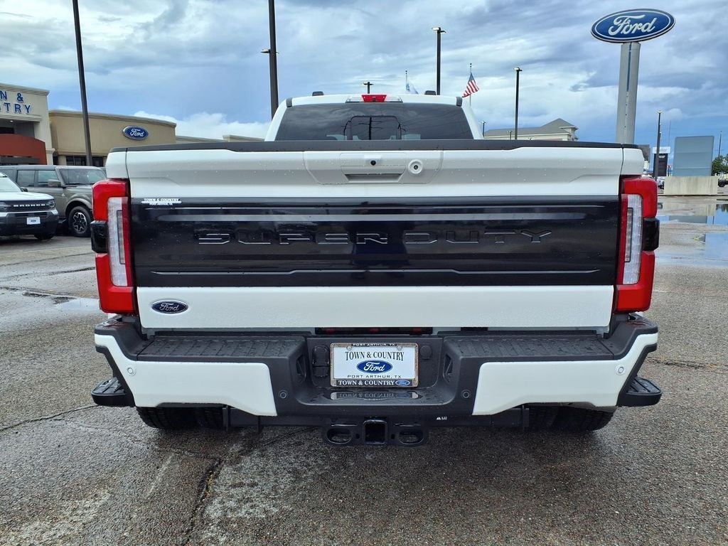 2026 Ford F-350SD Platinum DRW
