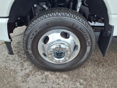 2026 Ford F-350SD Platinum DRW