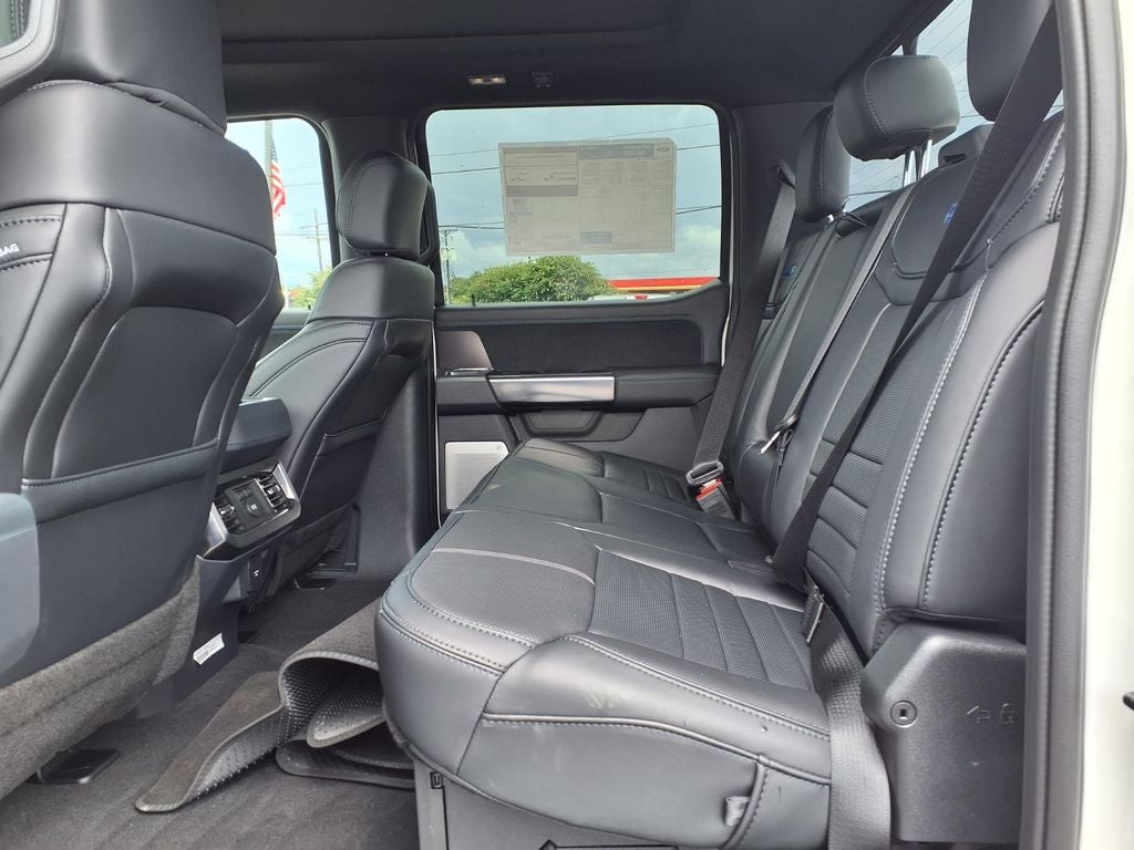 2026 Ford F-350SD Platinum DRW