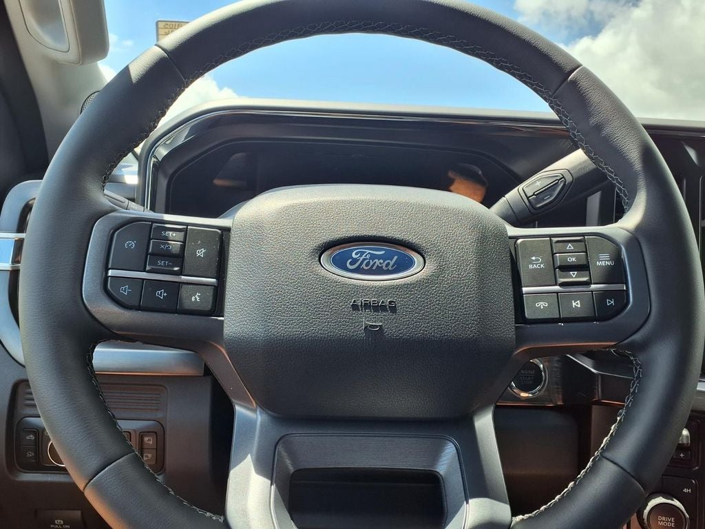 2026 Ford F-350SD Lariat DRW