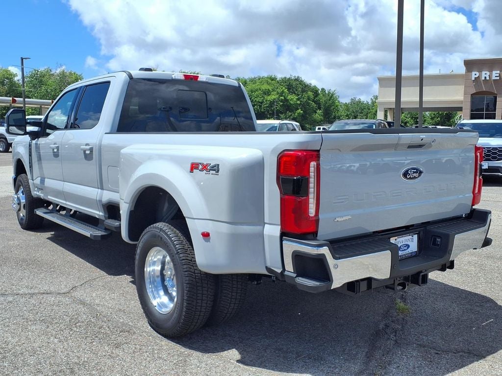 2026 Ford F-350SD Lariat DRW