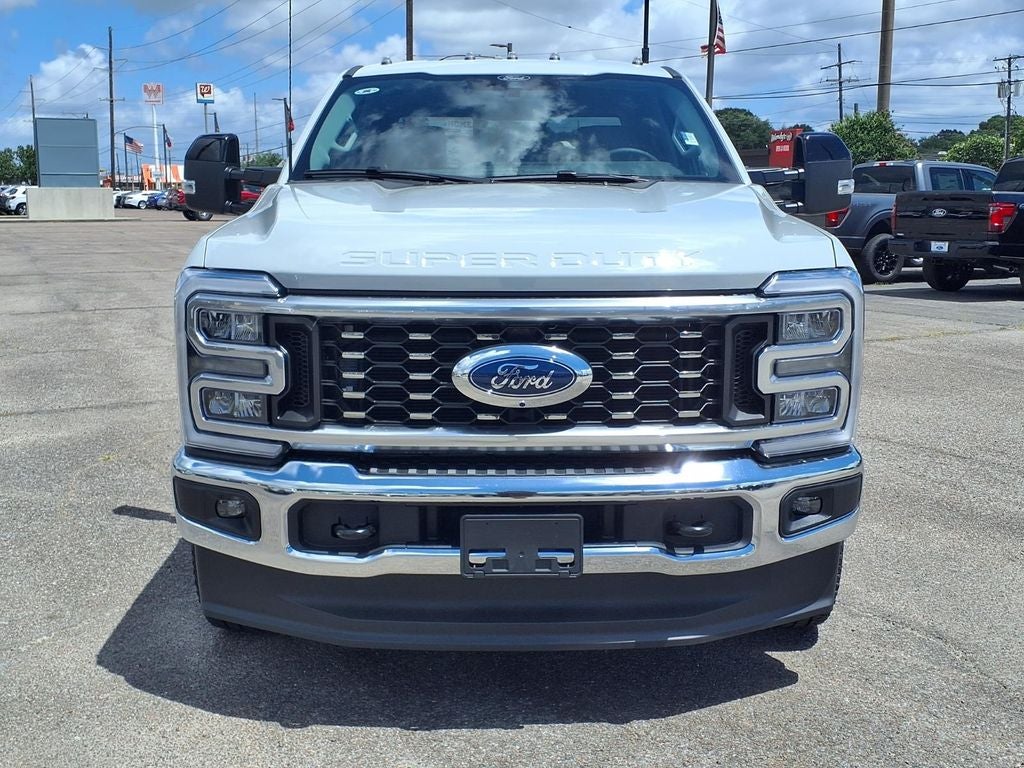 2026 Ford F-350SD Lariat DRW