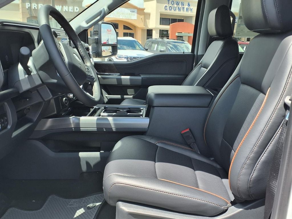 2026 Ford F-350SD Lariat DRW