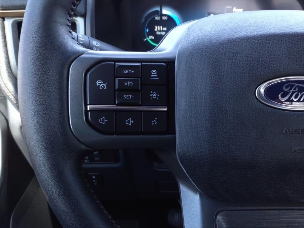 2022 Ford F-150 Lightning Lariat