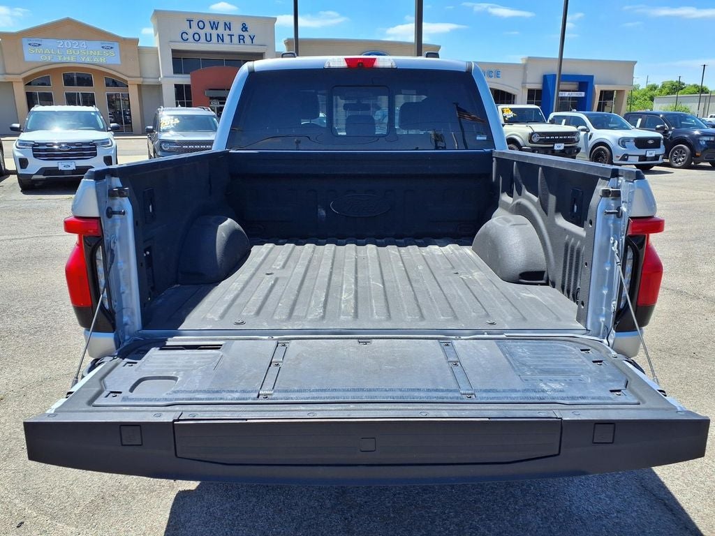 2022 Ford F-150 Lightning Lariat