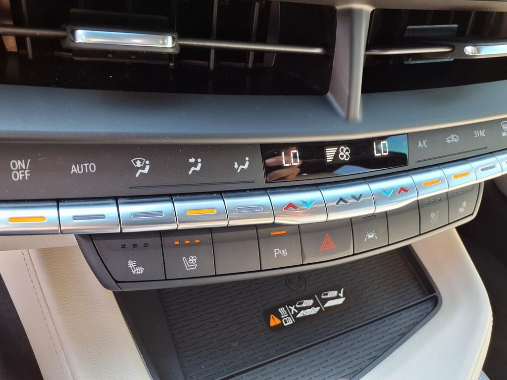 2023 Cadillac CT4 Premium Luxury