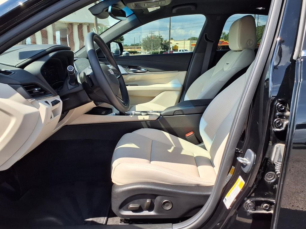 2023 Cadillac CT4 Premium Luxury