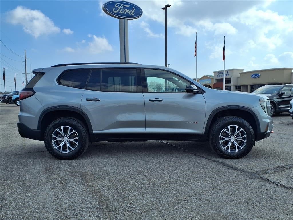 2025 GMC Acadia AT4