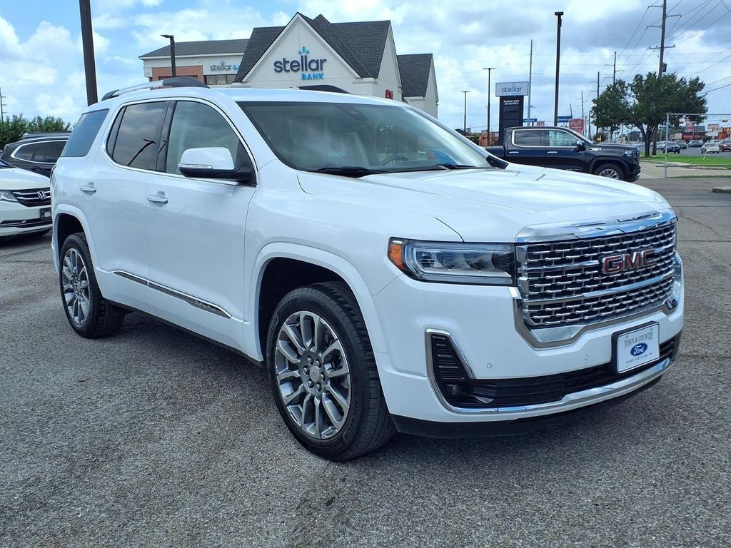 2023 GMC Acadia Denali