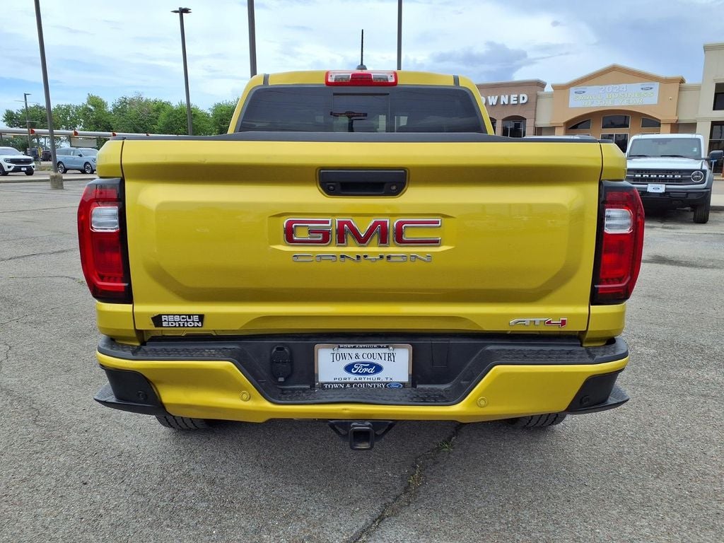 2023 GMC Canyon AT4