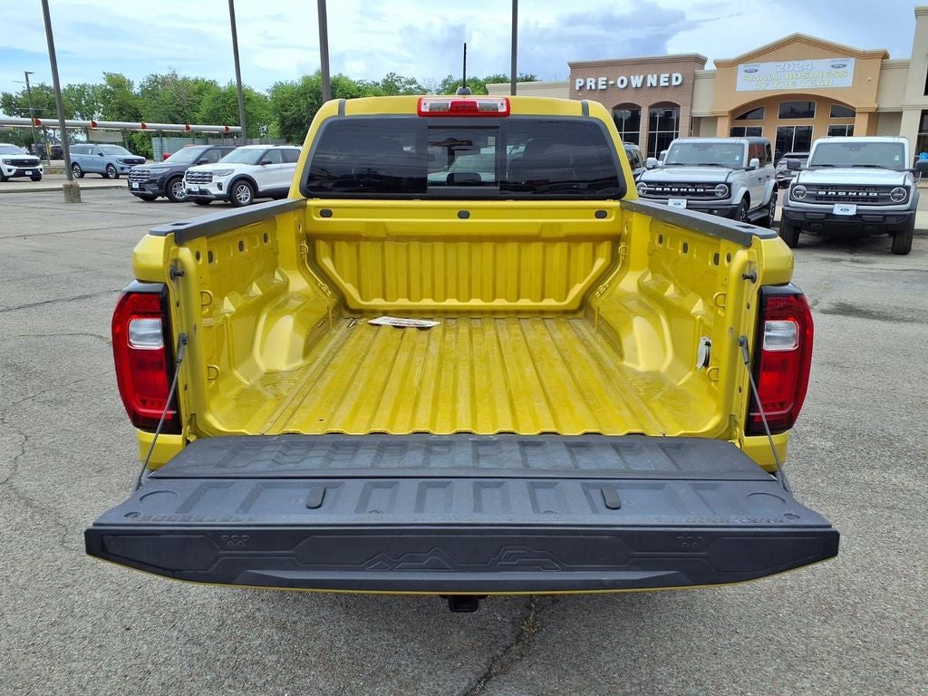 2023 GMC Canyon AT4