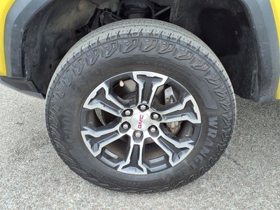 2023 GMC Canyon AT4
