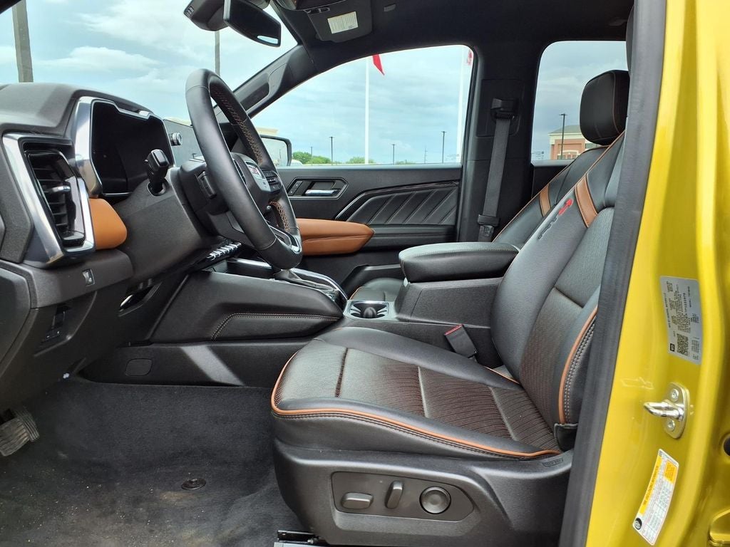 2023 GMC Canyon AT4