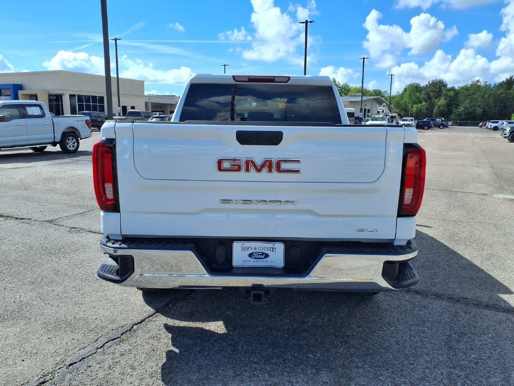 2025 GMC Sierra 1500 SLT