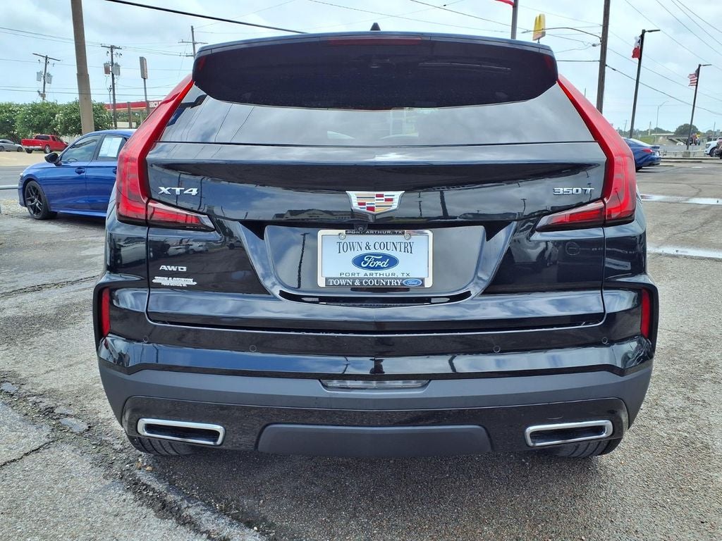 2024 Cadillac XT4 Premium Luxury