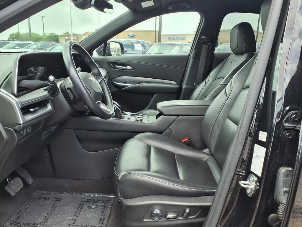 2024 Cadillac XT4 Premium Luxury