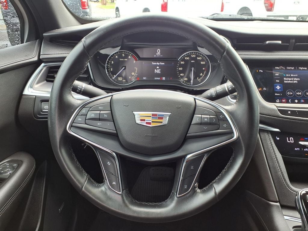 2023 Cadillac XT5 Luxury