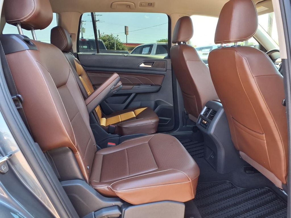 2022 Volkswagen Atlas 2.0T SE w/Technology