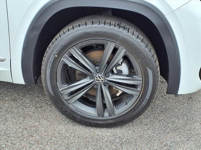 2021 Volkswagen Atlas Cross Sport 3.6L V6 SE w/Technology R-Line