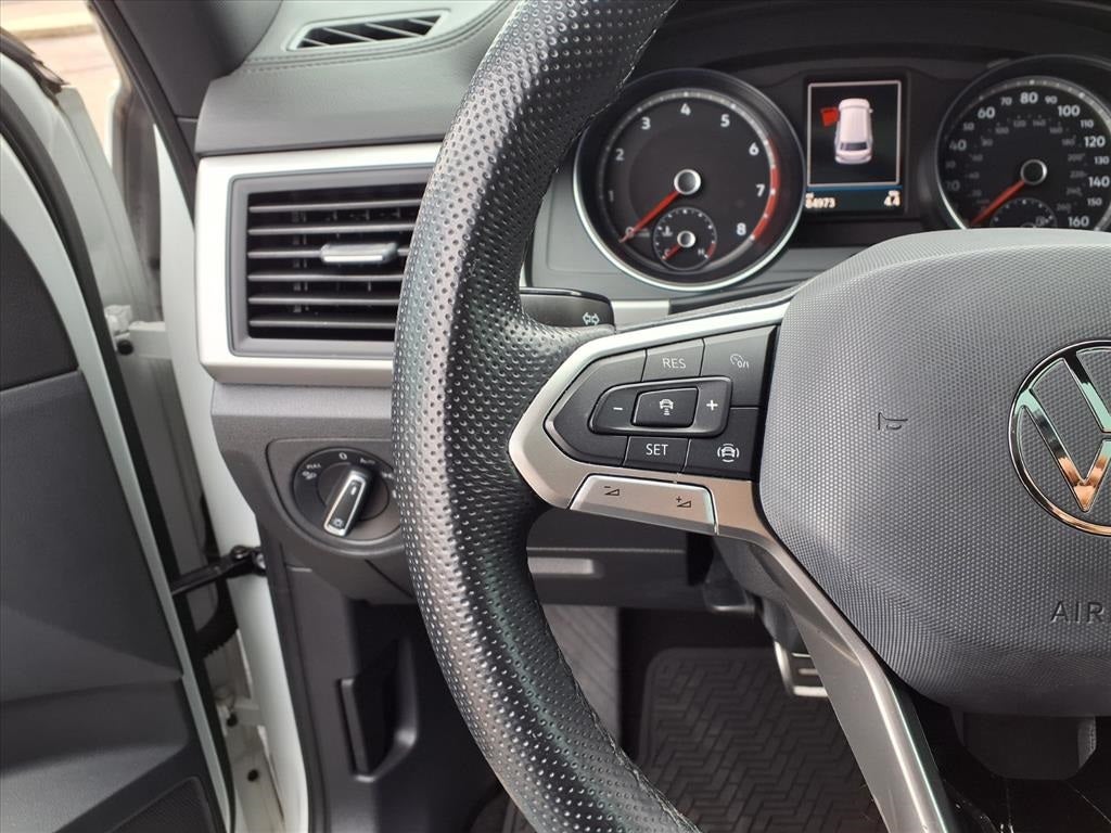 2021 Volkswagen Atlas Cross Sport 3.6L V6 SE w/Technology R-Line