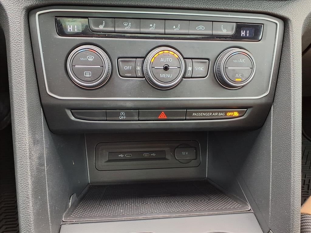 2021 Volkswagen Atlas Cross Sport 3.6L V6 SE w/Technology R-Line