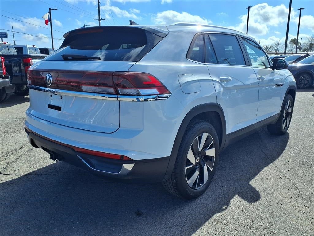 2025 Volkswagen Atlas Cross Sport 2.0T SE w/Technology