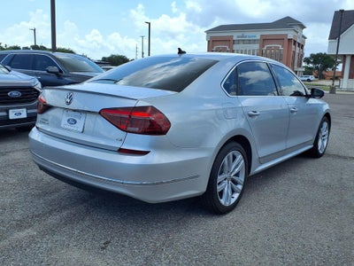 2018 Volkswagen Passat 2.0T SEL Premium